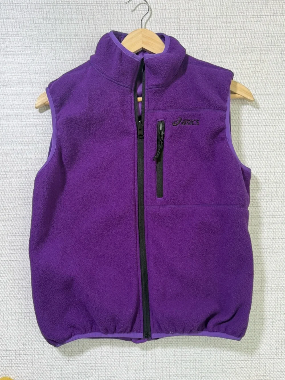ASICS Purple Running Zip-Front Vest - Reversible - Picture 4 of 7